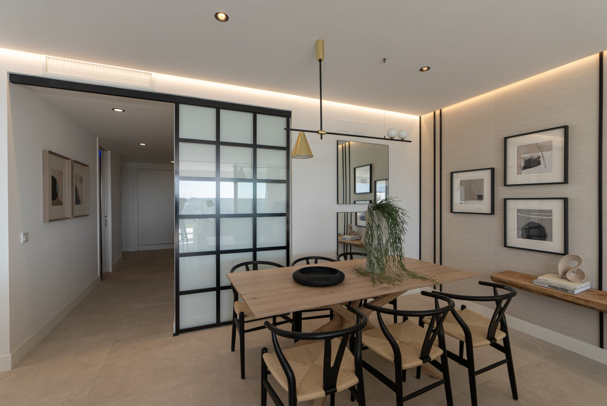 3 Bedroom Apartment for Sale in Estepona — 8
