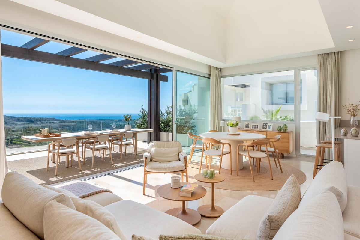 4 Bedroom Apartment for Sale in Benahavís