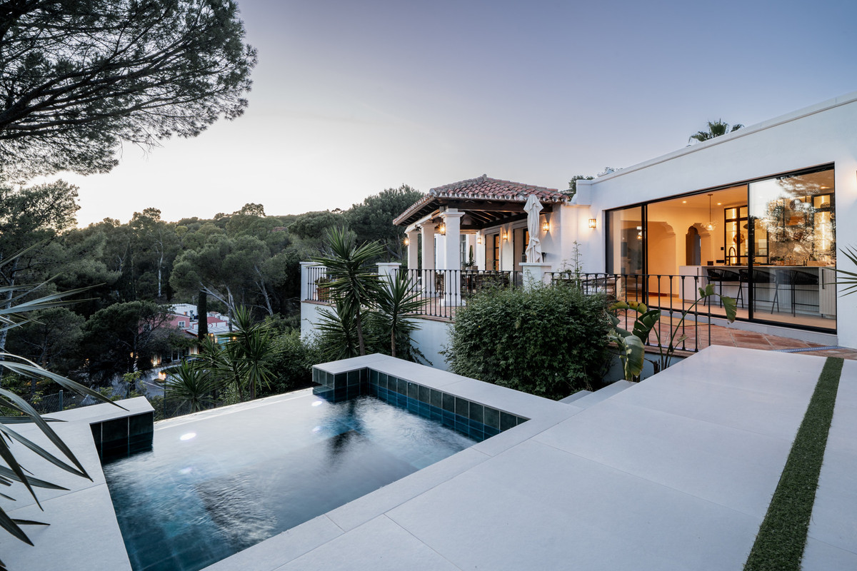 4 Bedroom Villa for Sale in El Madroñal
