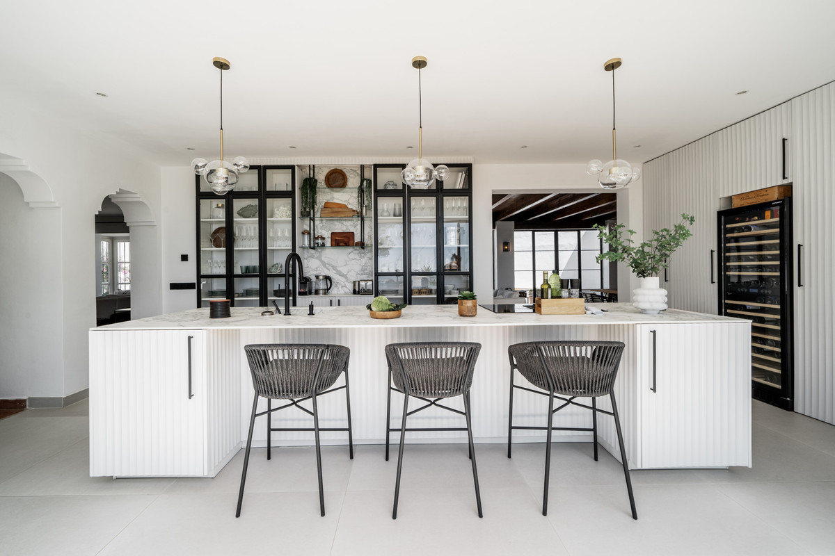 4 Bedroom Villa for Sale in El Madroñal — 6
