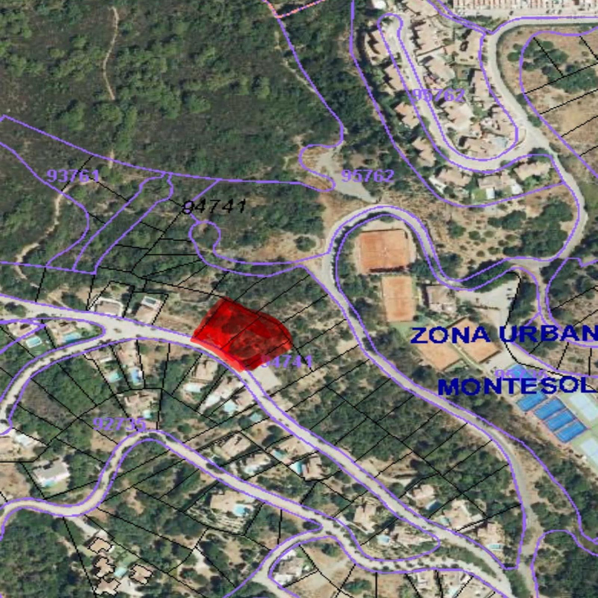 Plot for Sale in Estepona — 3