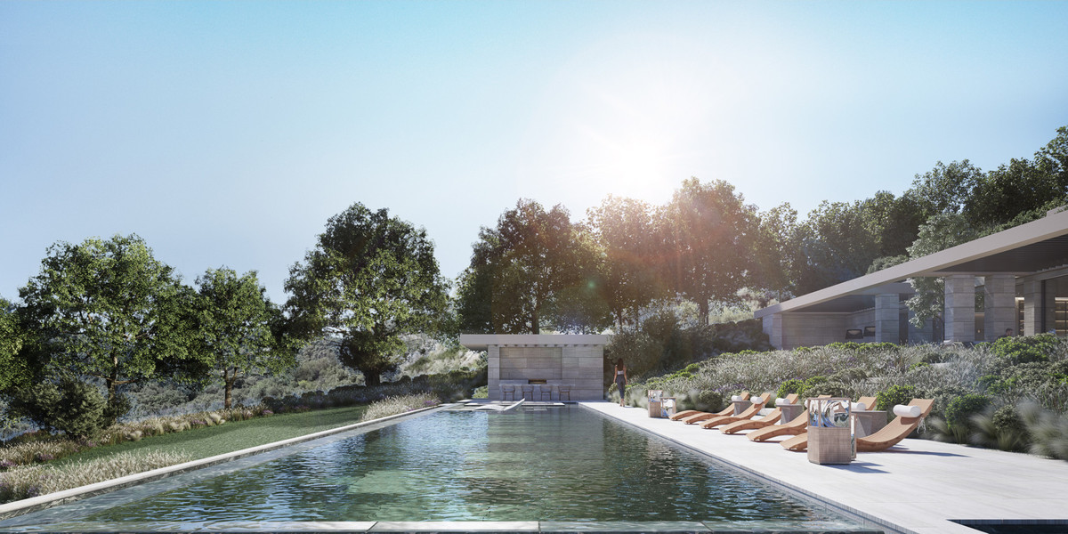 Plot for Sale in La Zagaleta — view 10