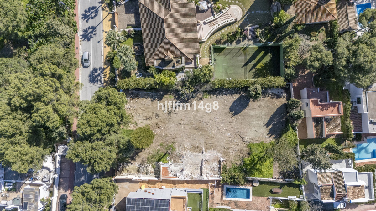 Plot for Sale in Nueva Andalucía — 3