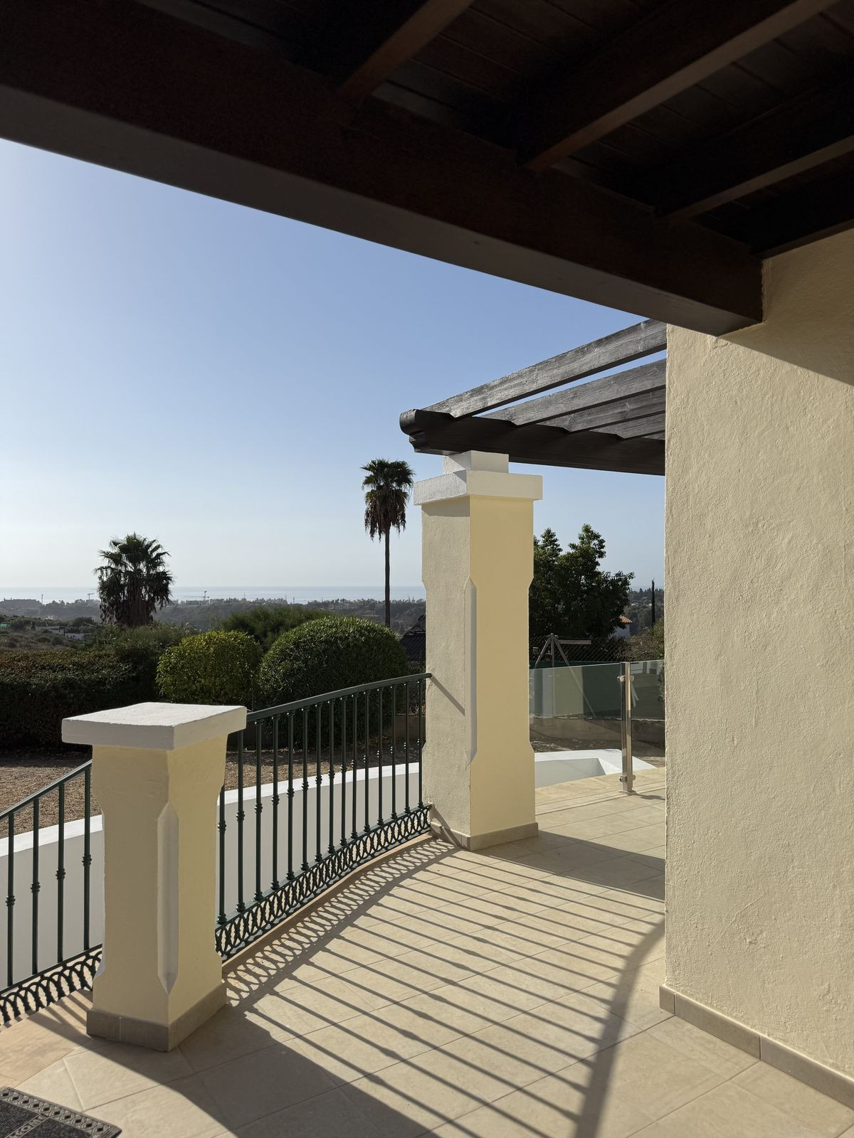 5 Bedroom Villa for Sale in Estepona — 8