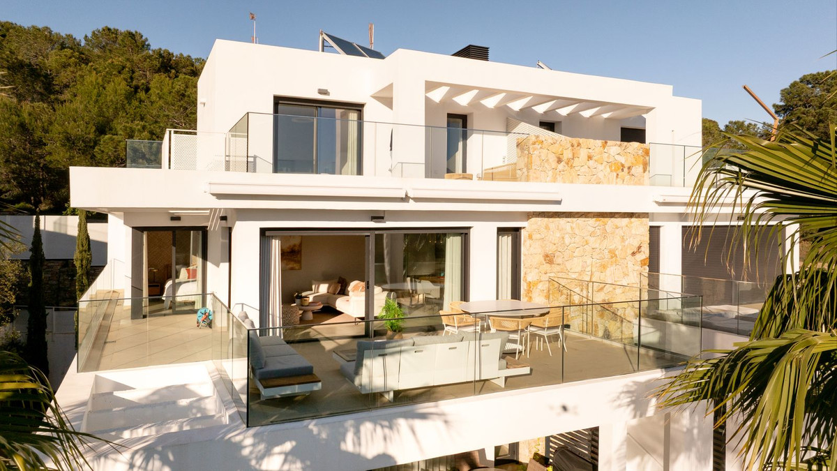 3 Bedroom Apartment for Sale in Selwo — 4
