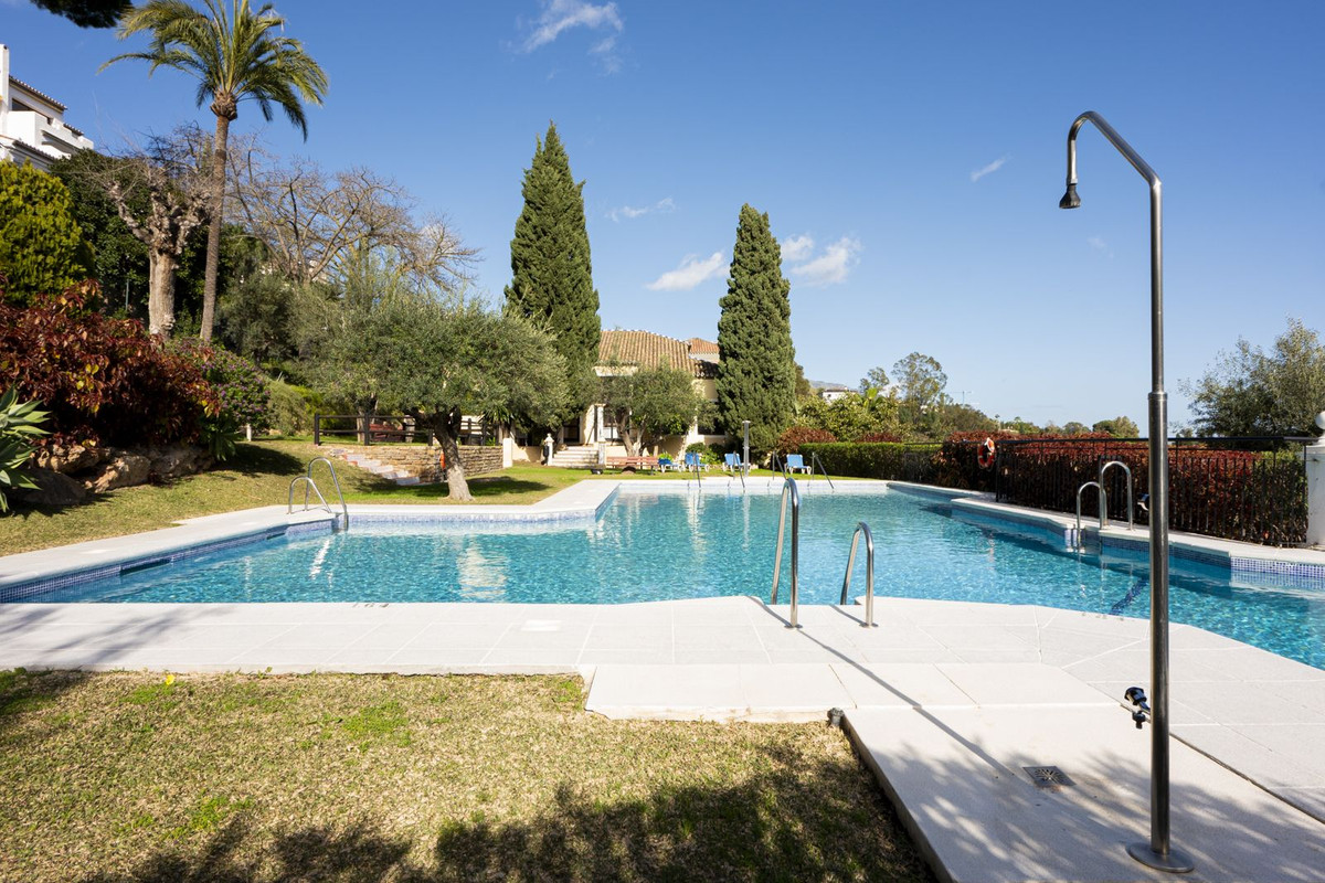 3 Bedroom Apartment for Sale in Benahavís