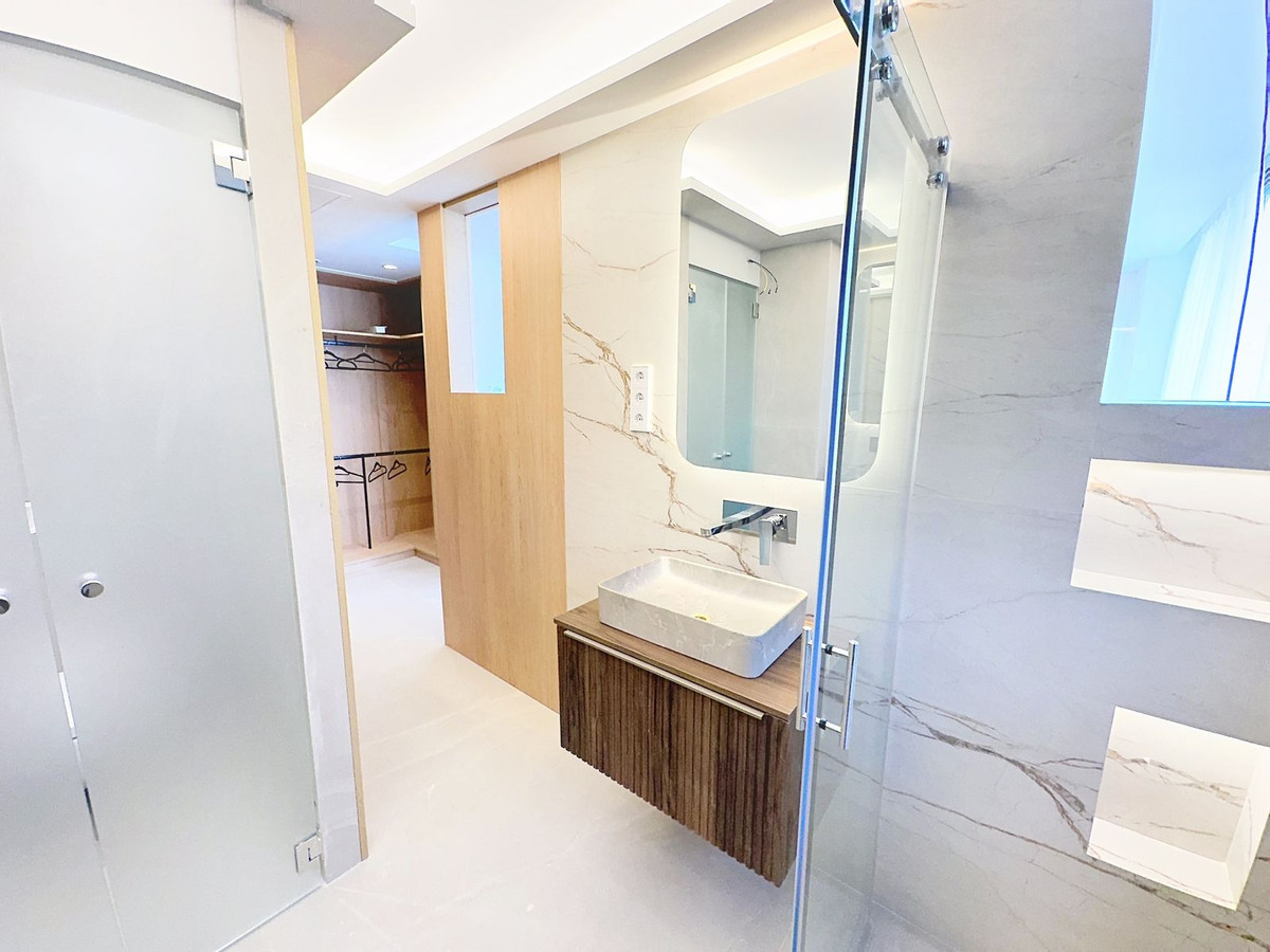 3 Bedroom Apartment for Sale in Estepona — 7