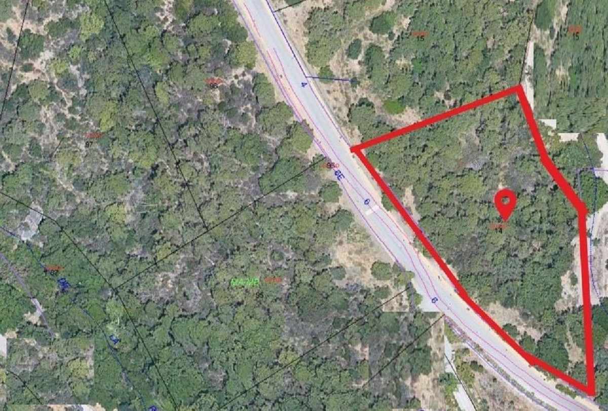5 Bedroom Plot for Sale in Benahavís — 2