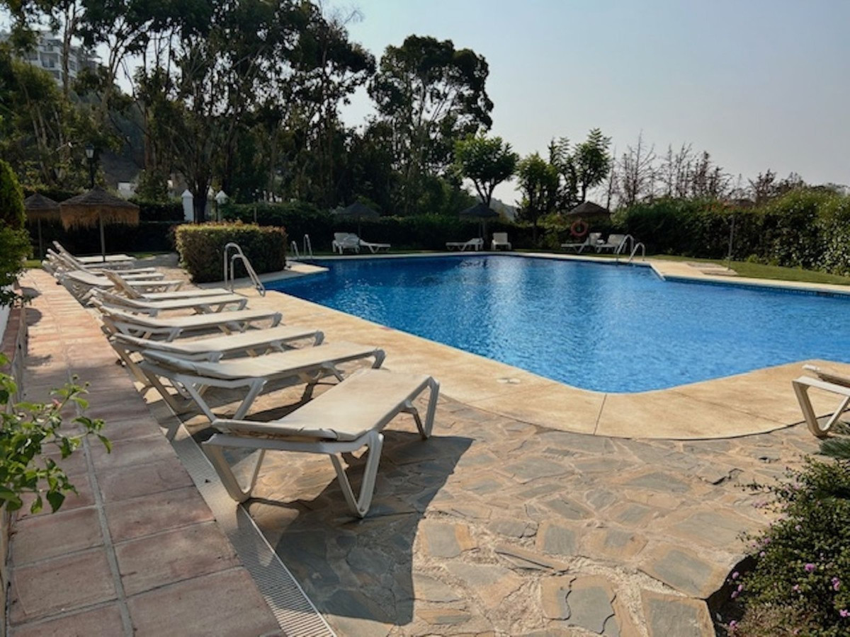 3 Bedroom Apartment for Sale in Benahavís — 5