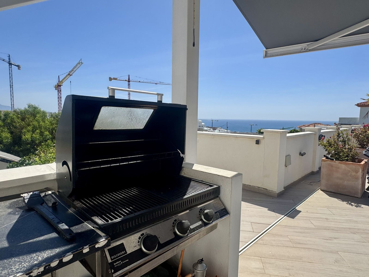 4 Bedroom Villa for Sale in Estepona — 6