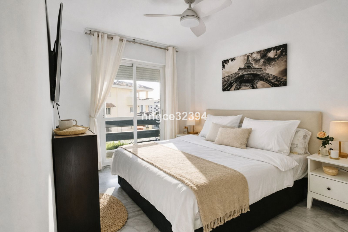 2 Bedroom Apartment for Sale in Puerto Banús — 5