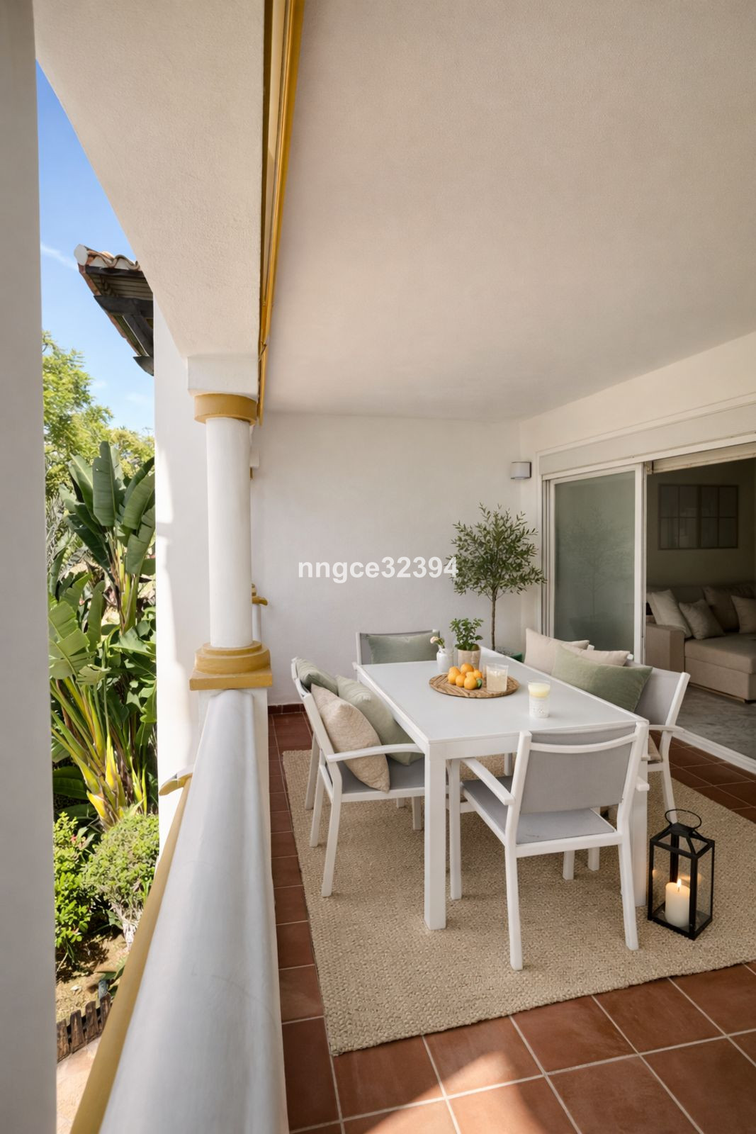 1 Bedroom Apartment for Sale in Puerto Banús — 2