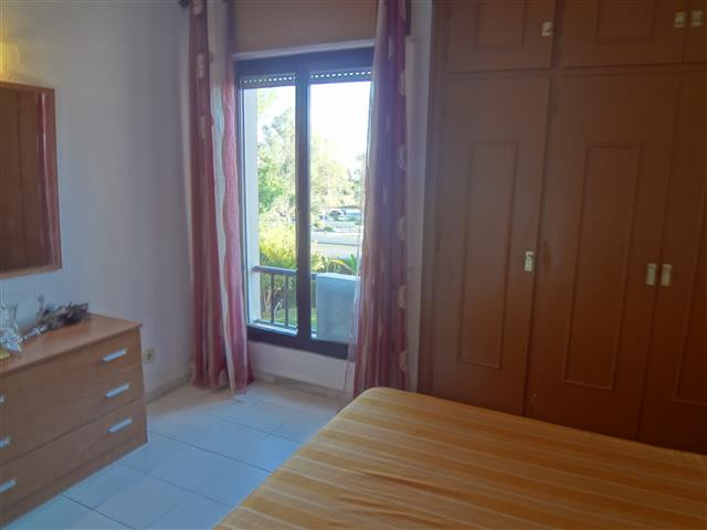 3 Bedroom Apartment for Sale in Nueva Andalucía — view 14