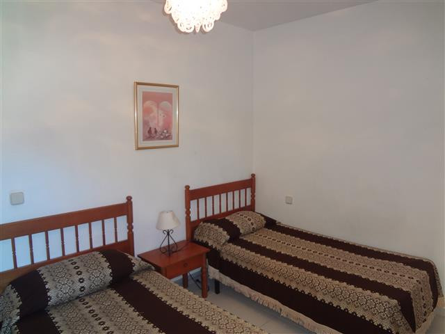 3 Bedroom Apartment for Sale in Nueva Andalucía — view 19