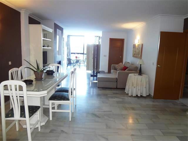 3 Bedroom Apartment for Sale in Nueva Andalucía — view 20