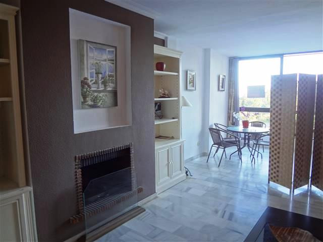 3 Bedroom Apartment for Sale in Nueva Andalucía — 5