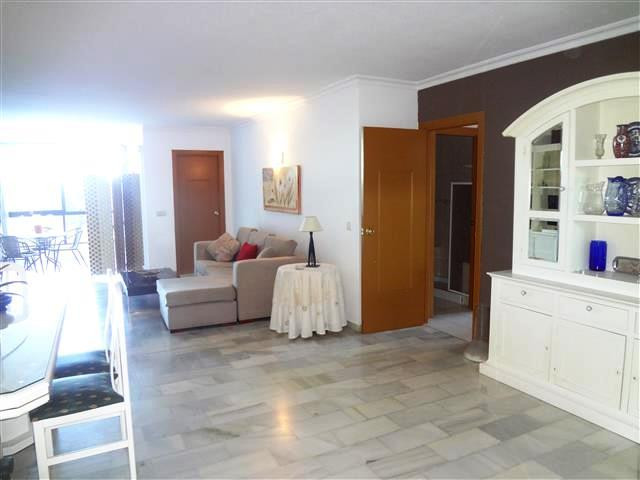 3 Bedroom Apartment for Sale in Nueva Andalucía — 6