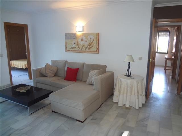 3 Bedroom Apartment for Sale in Nueva Andalucía — 9