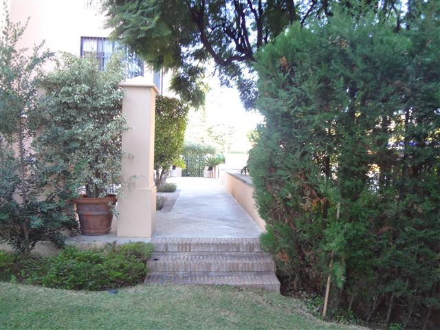 3 Bedroom Apartment for Sale in Nueva Andalucía — view 10