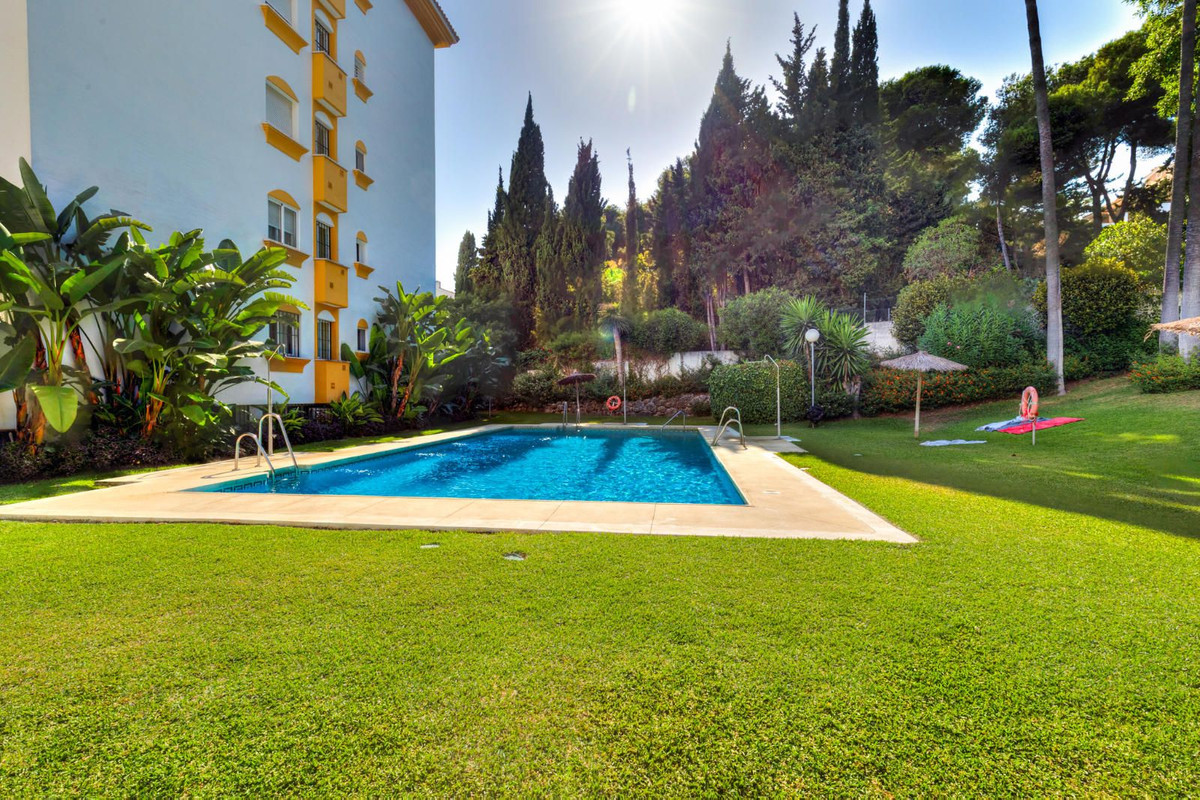2 Bedroom Apartment for Sale in Marbella