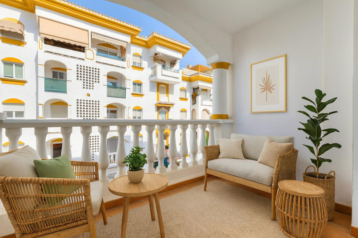 2 Bedroom Apartment for Sale in Marbella — 2