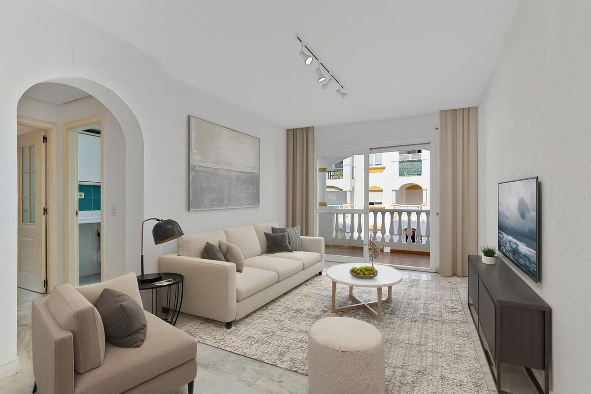 2 Bedroom Apartment for Sale in Marbella — 3