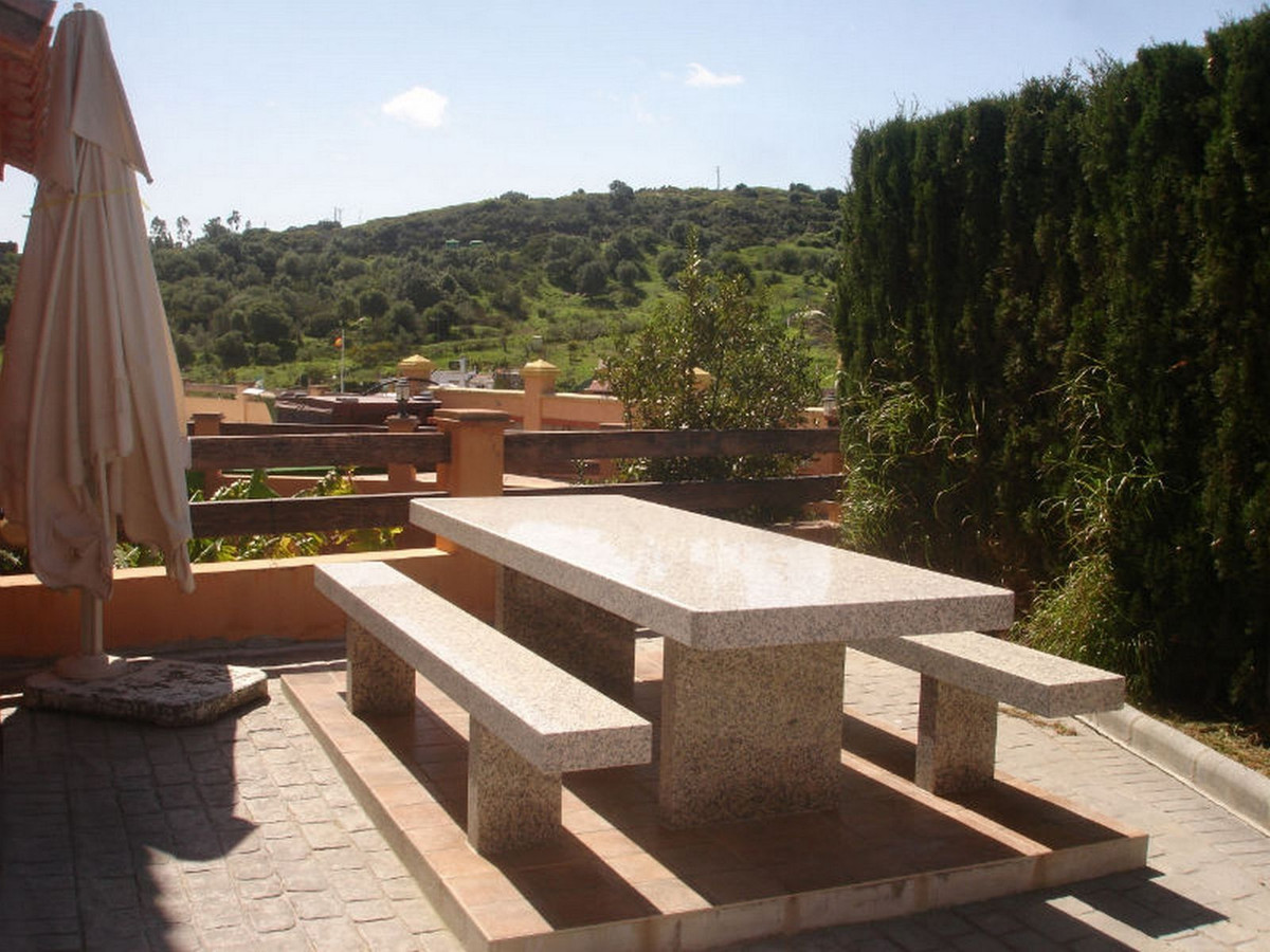 5 Bedroom Villa for Sale in Estepona — 5