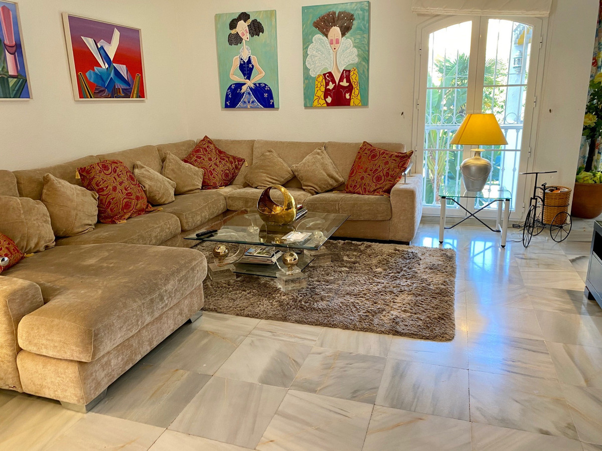 5 Bedroom Apartment for Sale in Nagüeles — 4