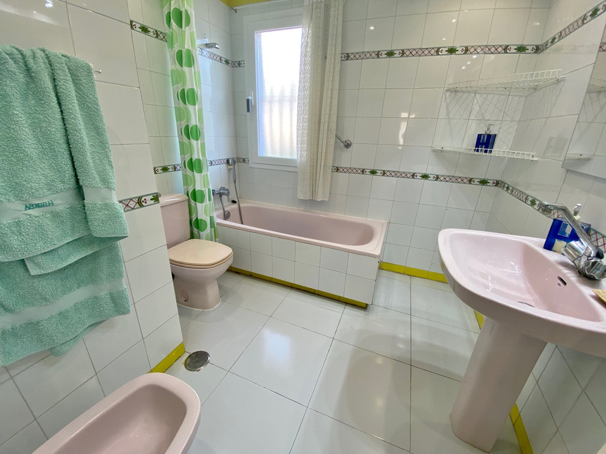 5 Bedroom Apartment for Sale in Nagüeles — 8