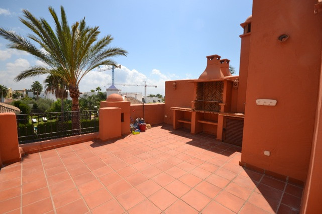 3 Bedroom Villa for Sale in The Golden Mile — view 15
