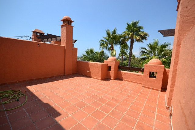 3 Bedroom Villa for Sale in The Golden Mile — view 16