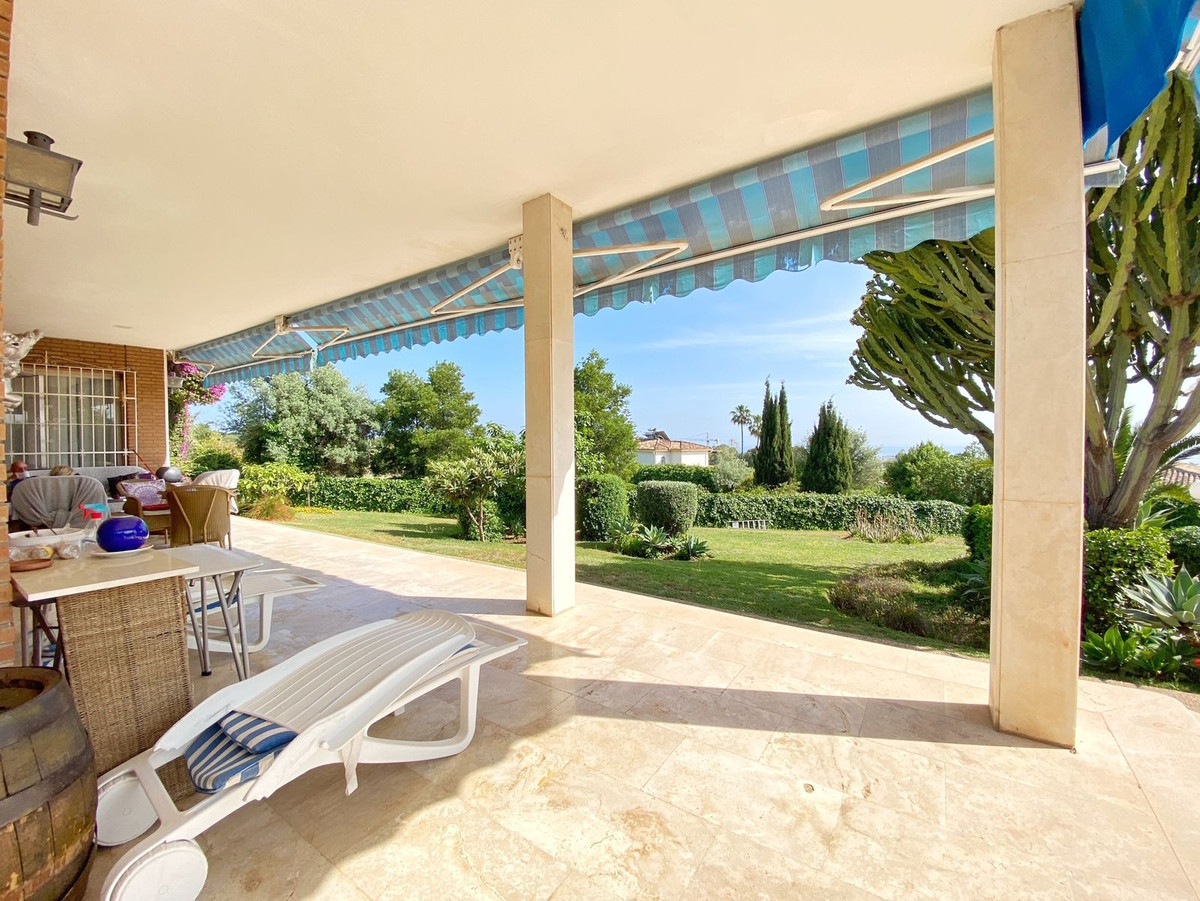 4 Bedroom Villa for Sale in Marbella — 5