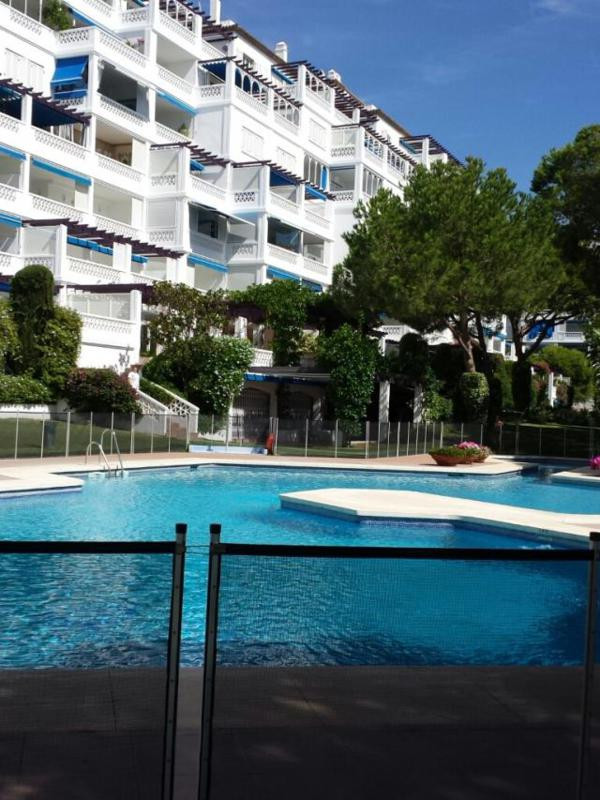 3 Dormitorios Apartamento en Venta en Puerto Banús — 2