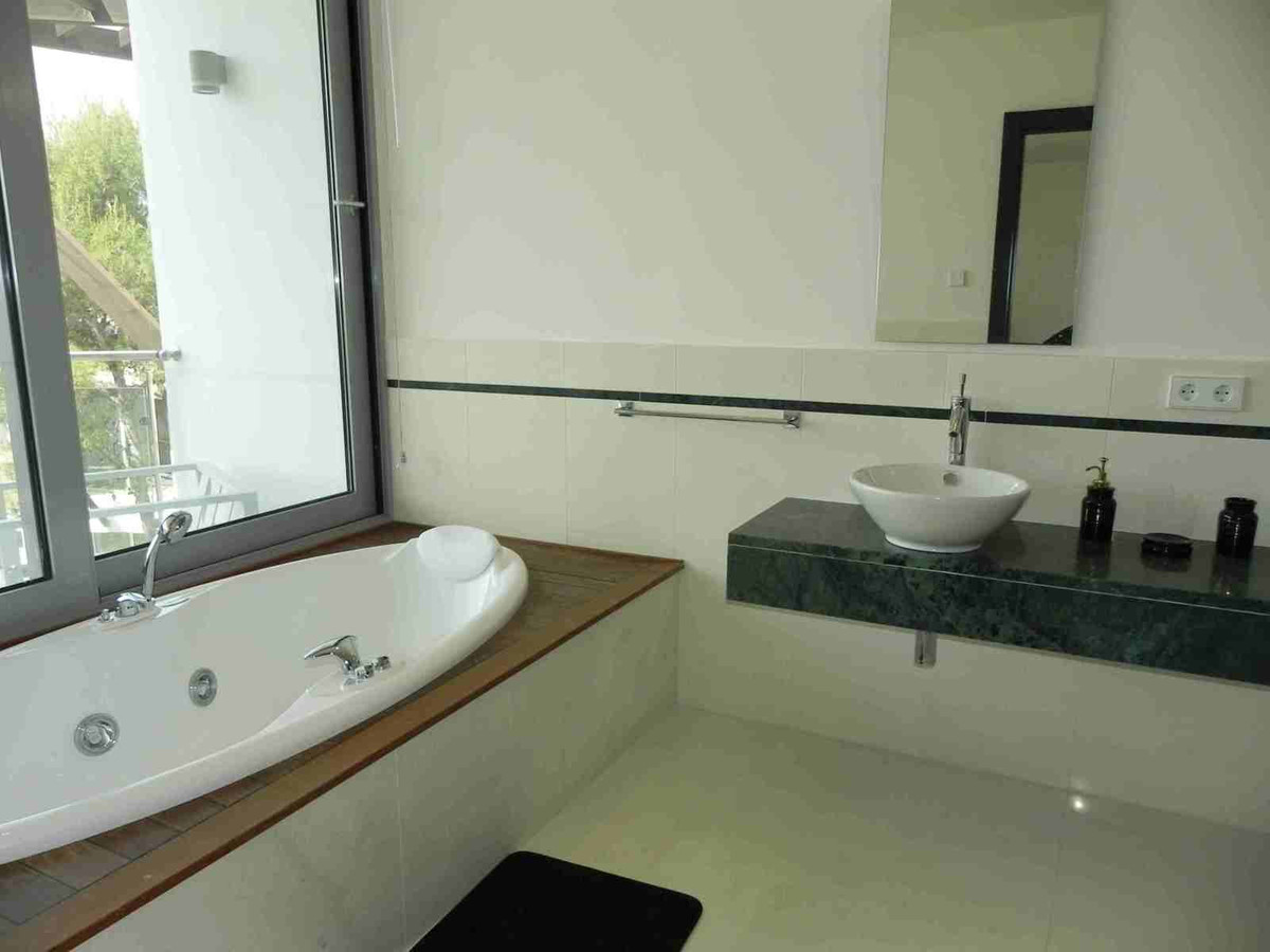 4 Bedroom Villa for Sale in Sierra Blanca — view 18