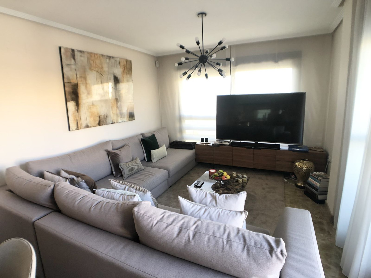 3 Bedroom Apartment for Sale in New Golden Mile — view 12