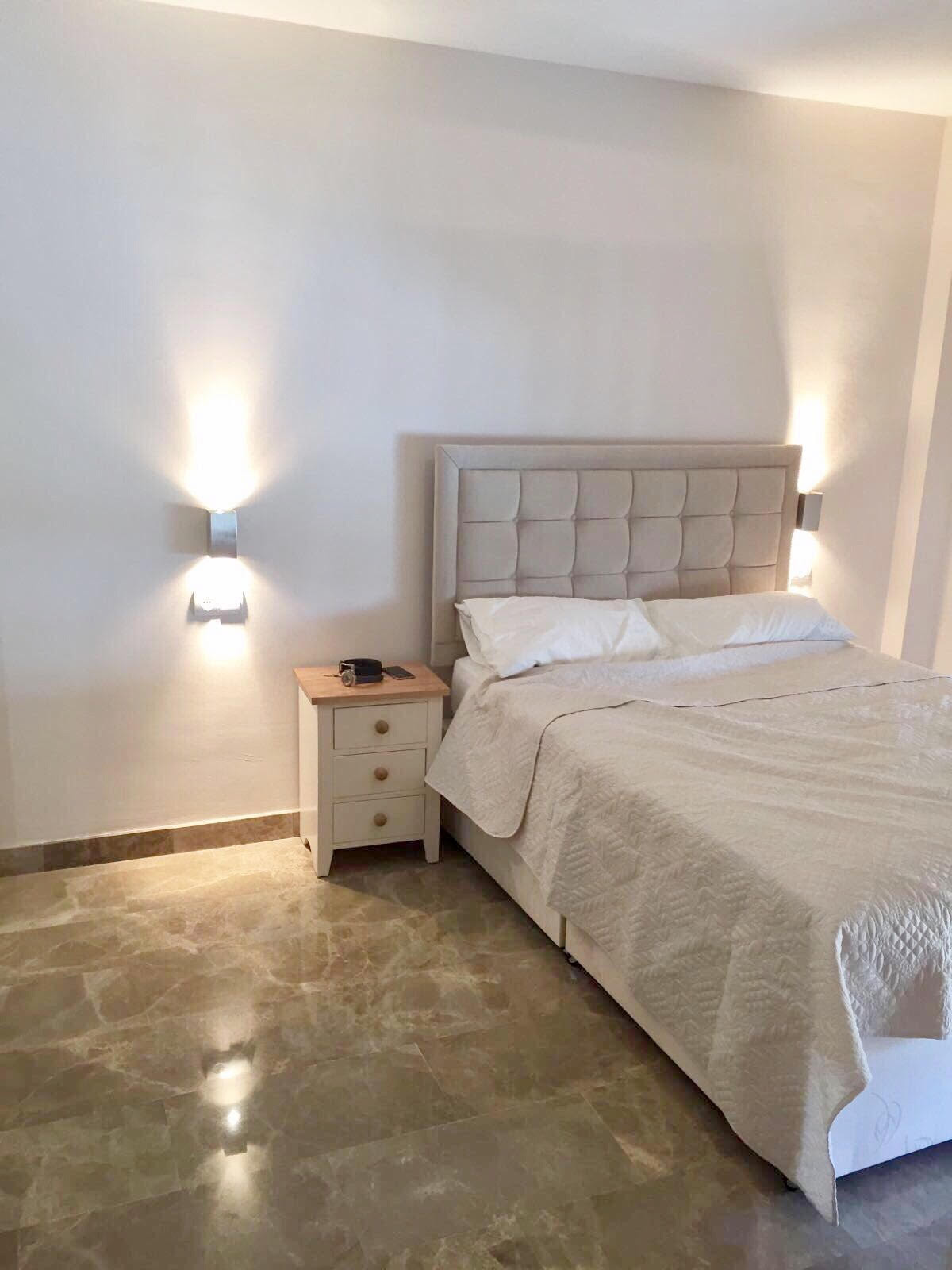 3 Bedroom Apartment for Sale in New Golden Mile — view 15