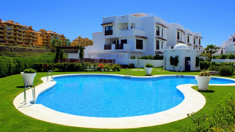 3 Bedroom Apartment for Sale in New Golden Mile — 4