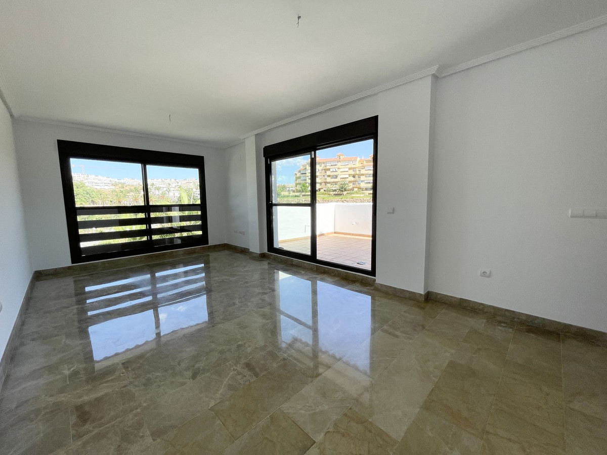 3 Bedroom Apartment for Sale in New Golden Mile — 8