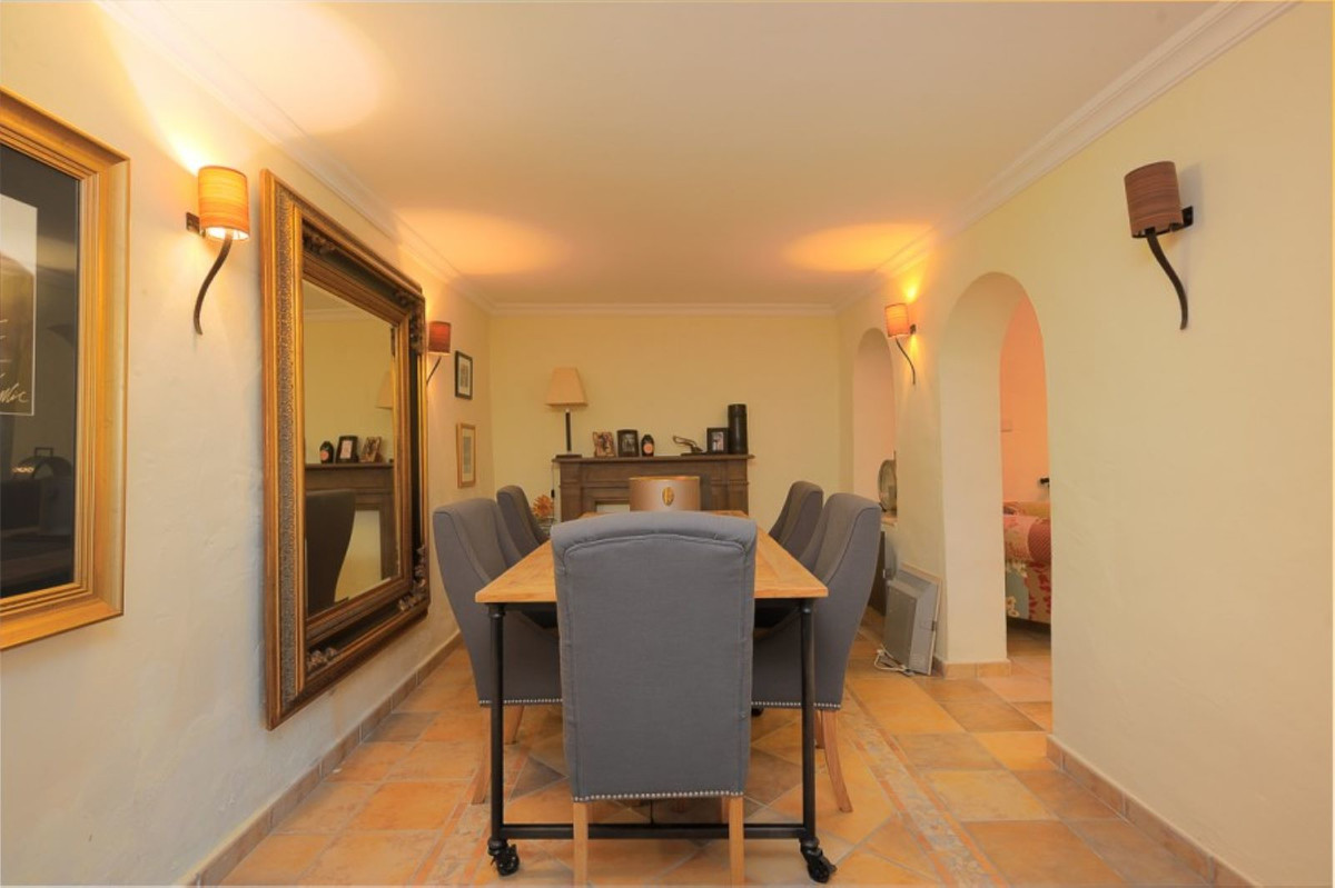 3 Bedroom Villa for Sale in Marbella — 6