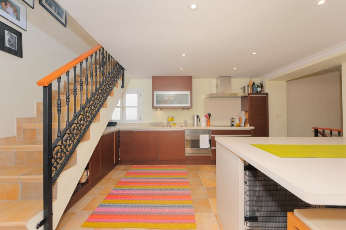 3 Bedroom Villa for Sale in Marbella — 9
