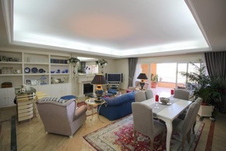 4 Bedroom Apartment for Sale in Marbella — 4