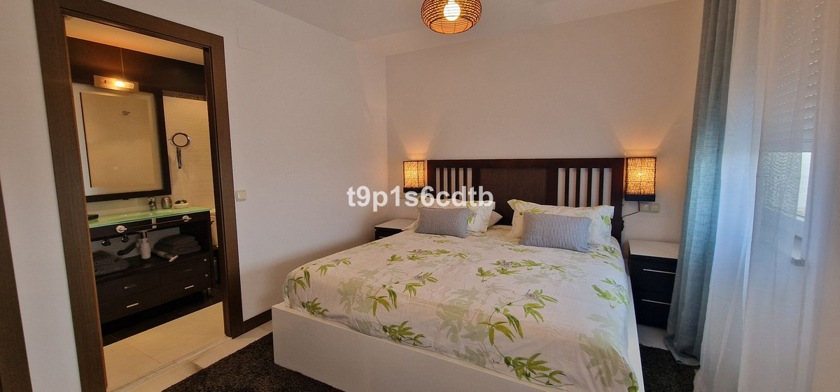 3 Bedroom Apartment for Sale in Puerto Banús — view 15