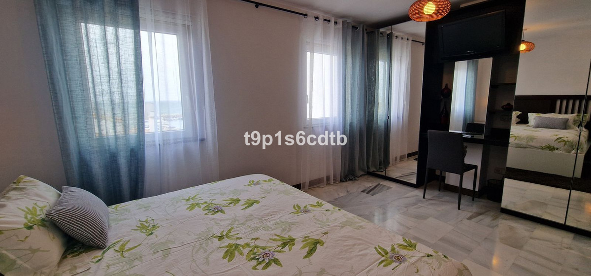 3 Bedroom Apartment for Sale in Puerto Banús — view 17