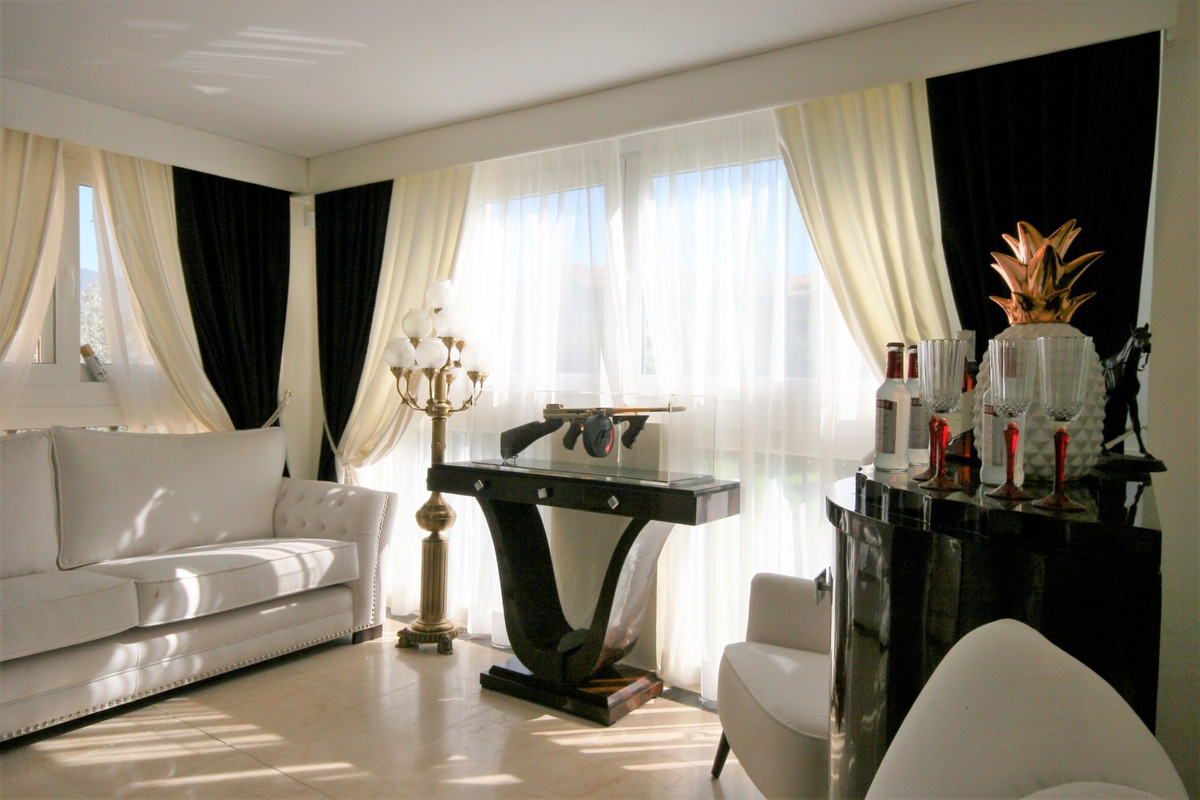 3 Bedroom Apartment for Sale in Guadalmina Alta — view 14