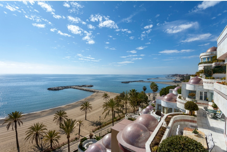 8 Bedroom Apartment for Sale in Puerto Banús — view 14