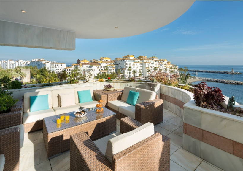 8 Bedroom Apartment for Sale in Puerto Banús — view 15
