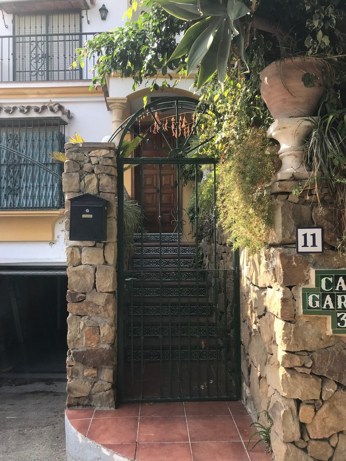 5 Bedroom Villa for Sale in Estepona — view 13