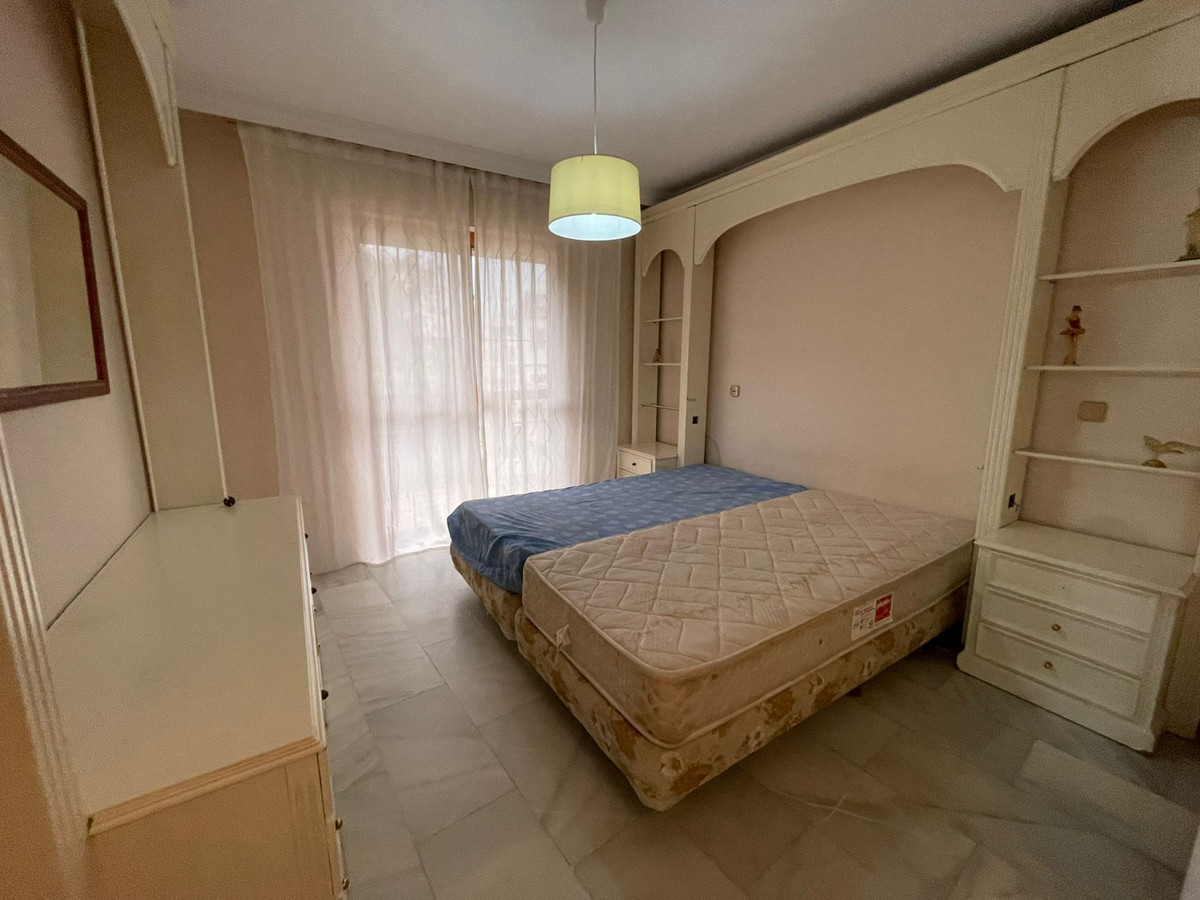 5 Bedroom Villa for Sale in Estepona — view 20