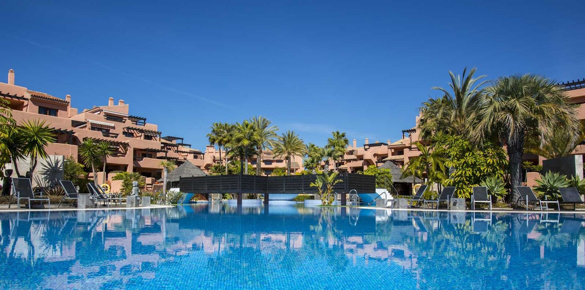 3 Bedroom Apartment for Sale in Estepona