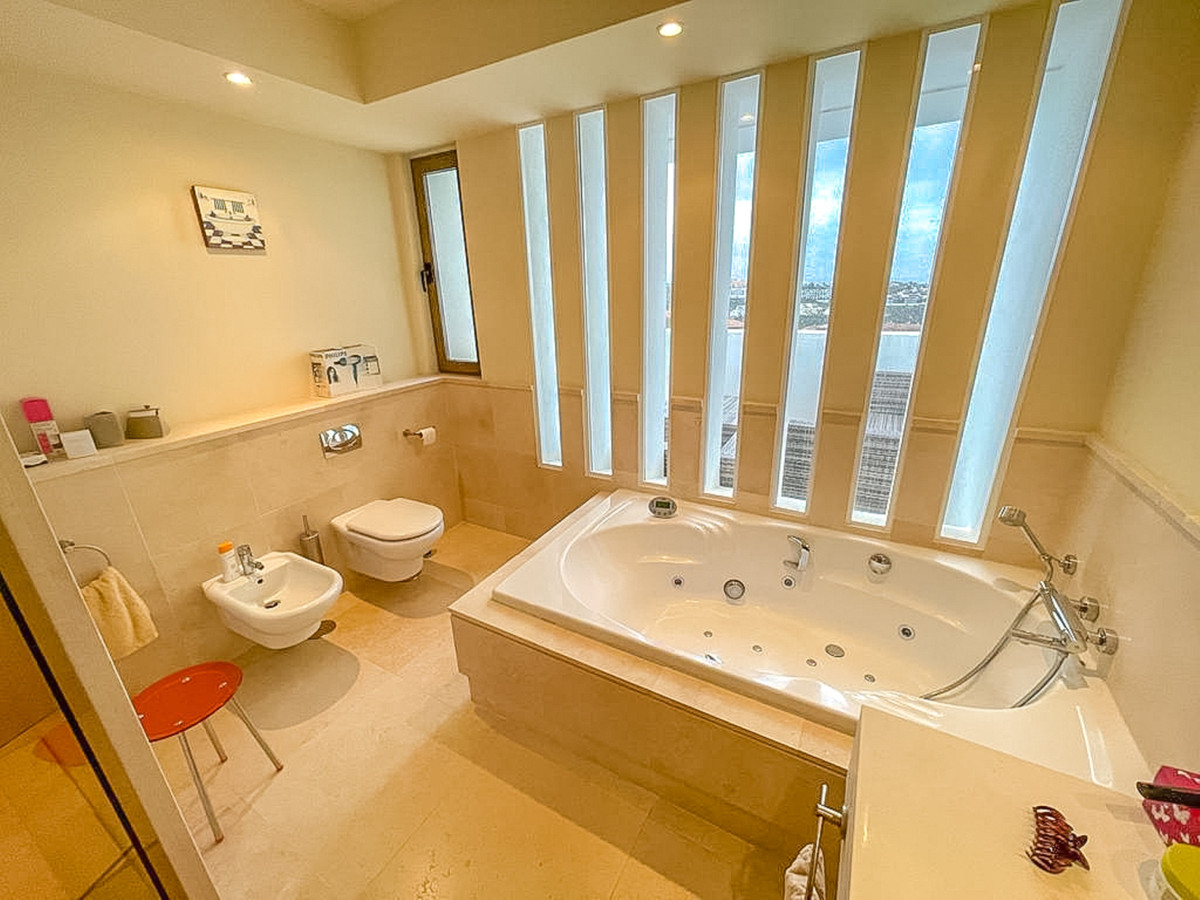 3 Bedroom Apartment for Sale in Los Flamingos — view 11